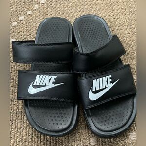 Nike slides